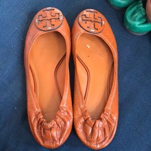 Tory Burch patent leather orange reva flat size 9